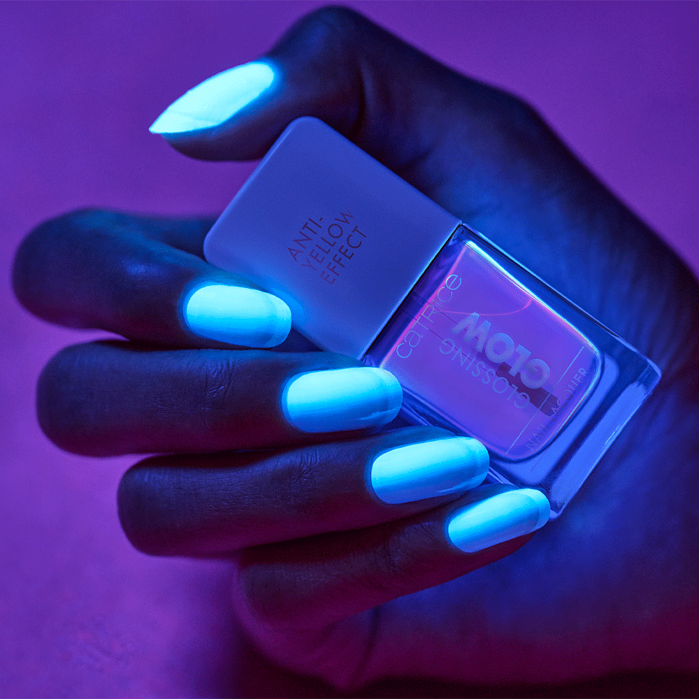 Bild: Catrice Glossing Glow Nail Lacquer 