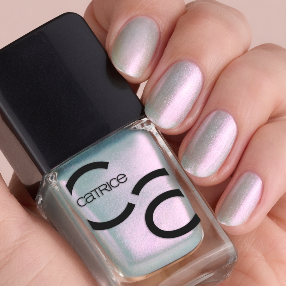 Bild: Catrice ICONAILS Gel Lacquer Nagellack elsa's favourite