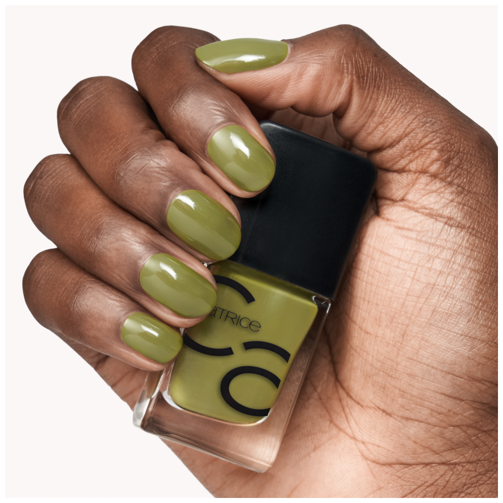 Bild: Catrice ICONAILS Gel Lacquer Nagellack Underneath The Olive Tree