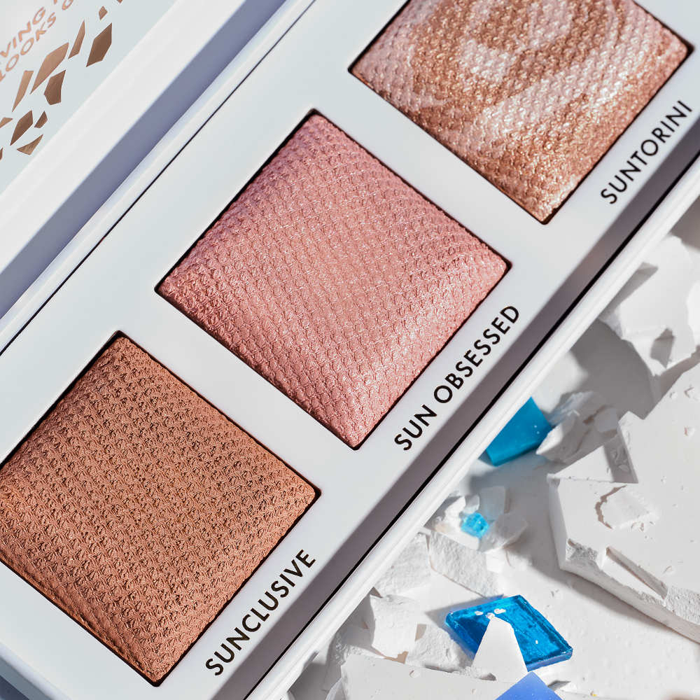 Bild: Catrice SUMMER OBSESSED Glowy Face Palette 