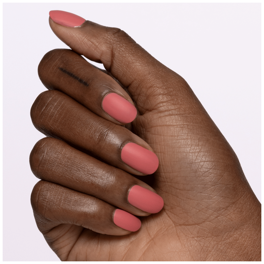 Bild: essence Super Matte Transforming Top Coat 