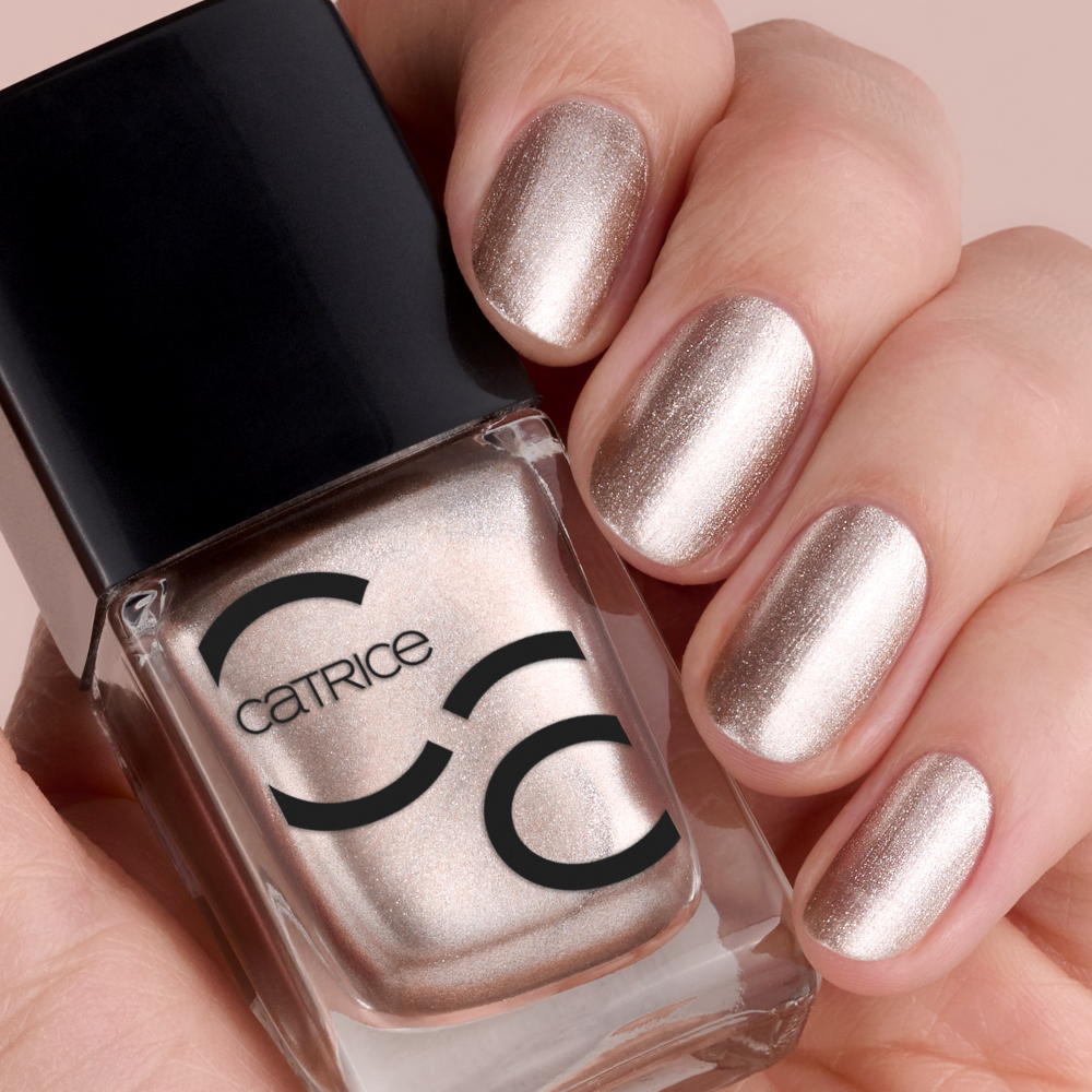 Bild: Catrice ICONAILS Gel Lacquer Nagellack silverstar