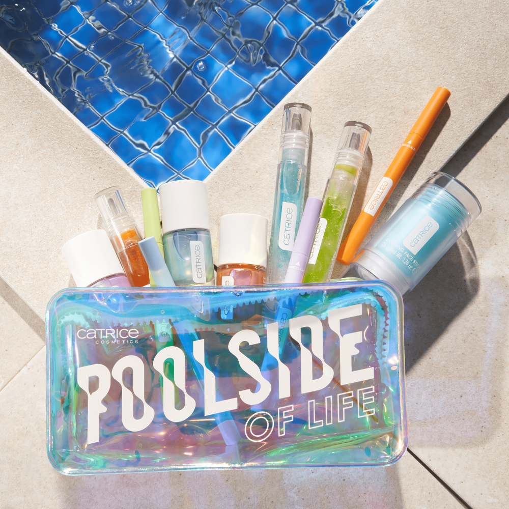 Bild: Catrice POOLSIDE OF LIFE Pool Bag 