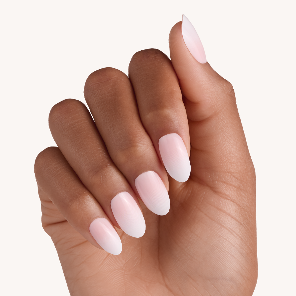 Bild: essence Künstliche Nägel French Manicure Click-On 