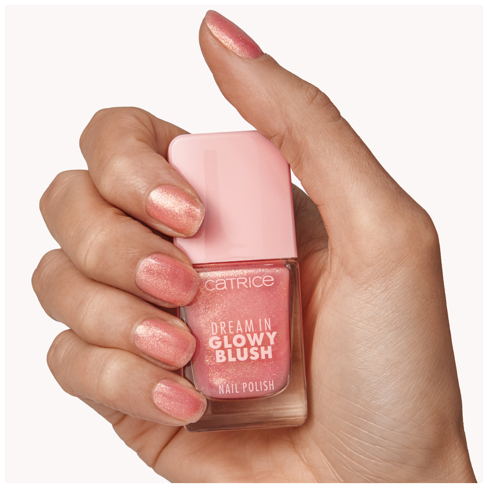 Bild: Catrice Dream In Glowy Blush Nagellack Rose Side Of Life