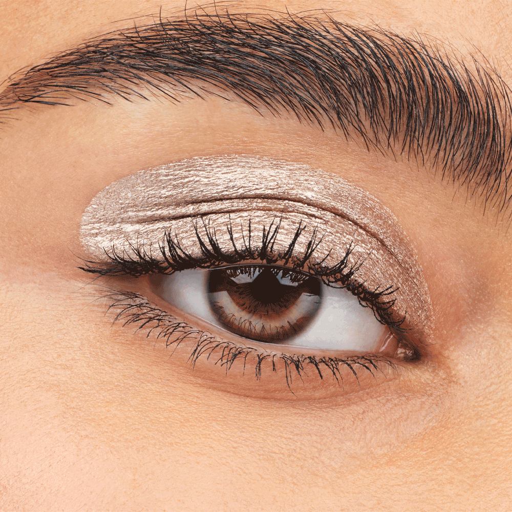 Bild: essence Liquid Eyeshadow shimmering taupe