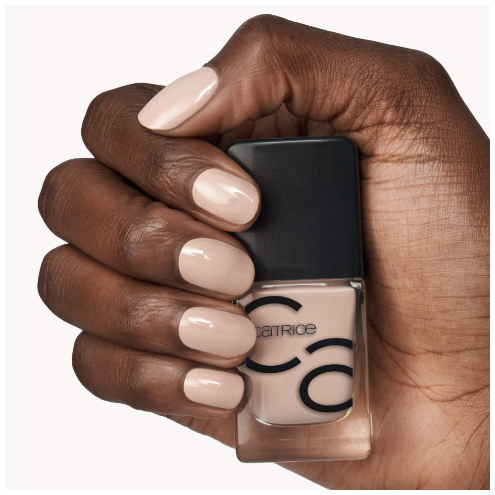 Bild: Catrice ICONAILS Gel Lacquer Nagellack Dresscode Casual Beige