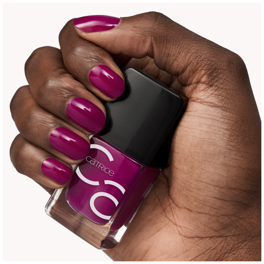 Bild: Catrice ICONAILS Gel Lacquer Nagellack My Berry First Love