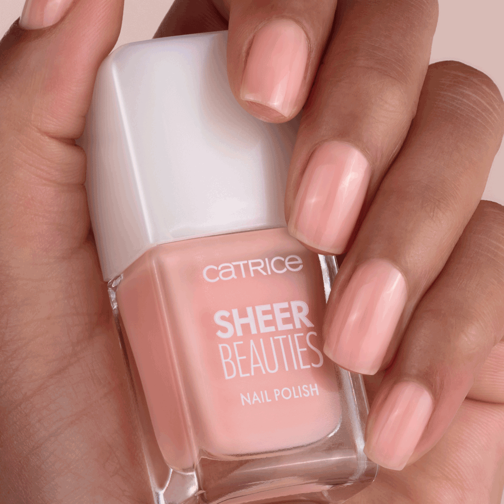 Bild: Catrice Sheer Beauties Nagellack peach for the stars