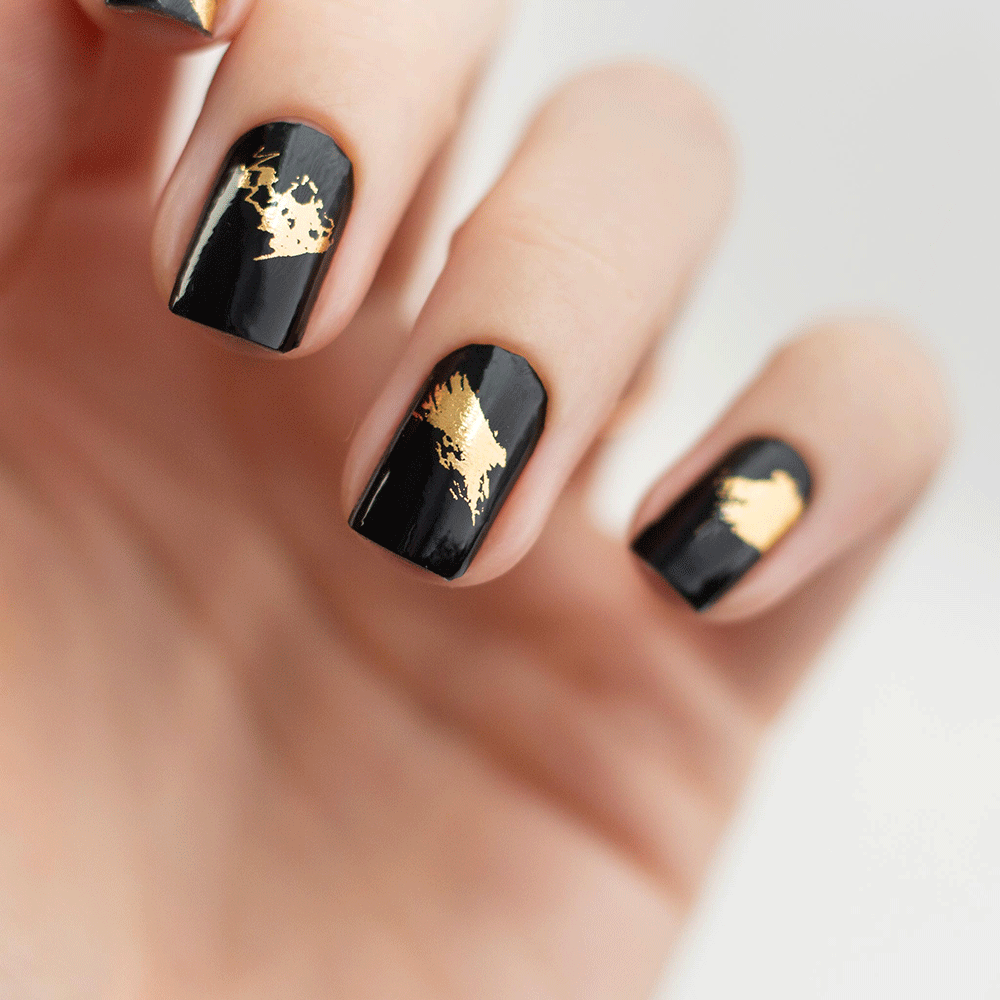 Bild: Avoa Nagelfolien Black Gold black gold