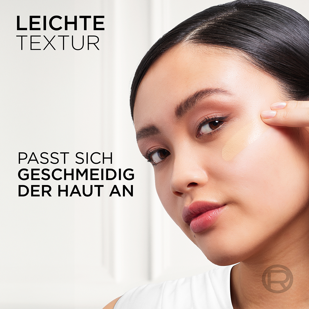 Bild: L'ORÉAL PARIS True Match Aufpolsterndes Getöntes Serum 1-2